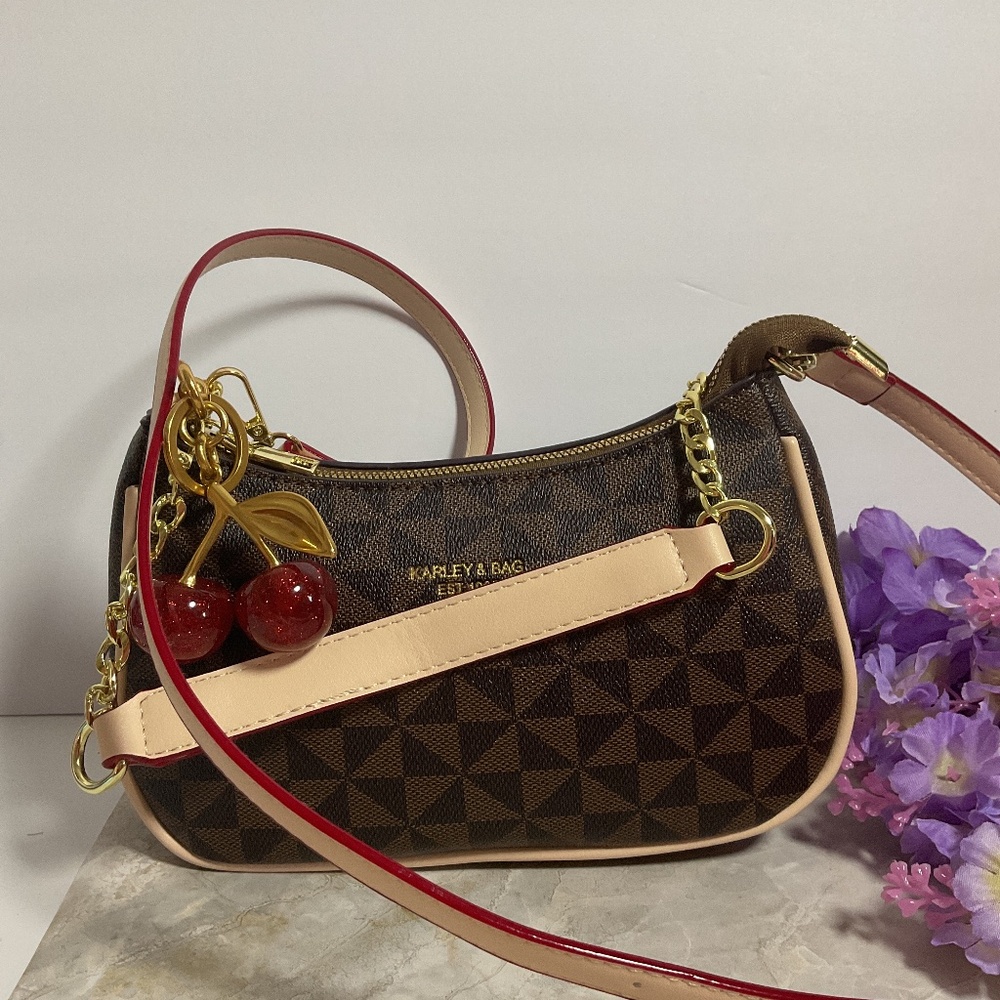 Cartera - Picture 2 of 3